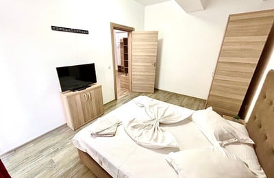 Rental of a comfortable 2-room apartment, 55 m², Mamaia district, Constanța, Romania